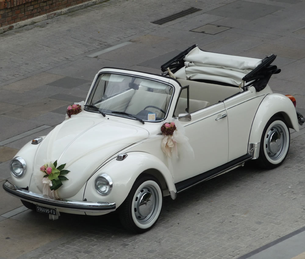 Noleggio Auto: maggiolino cabrio, auto cerimonia, auto Rimini