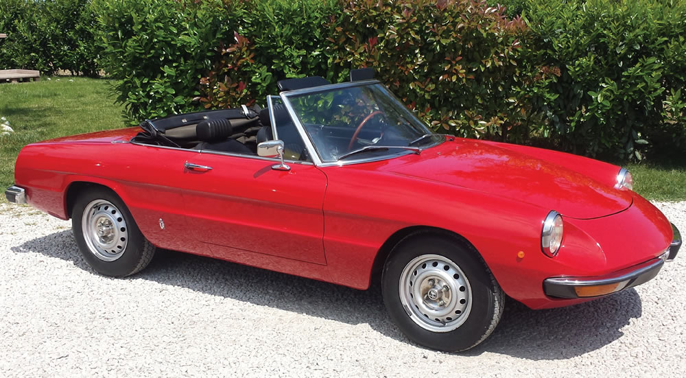 Noleggio auto: auto Alfetta Spider 1300 in autonoleggio Rimini
